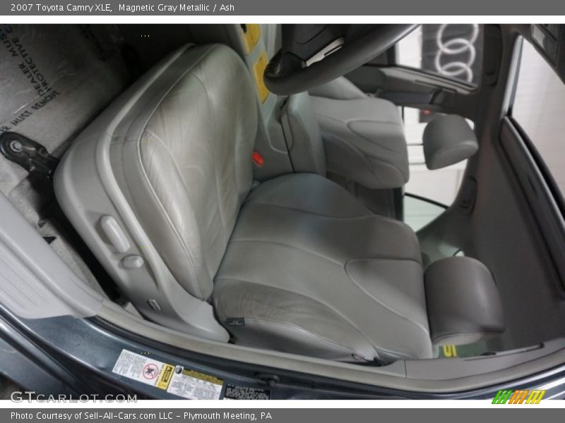 Magnetic Gray Metallic / Ash 2007 Toyota Camry XLE