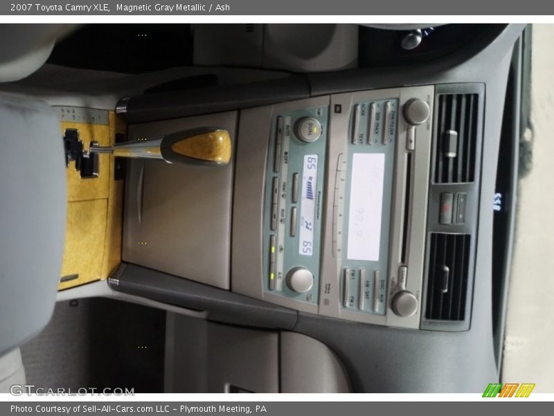 Magnetic Gray Metallic / Ash 2007 Toyota Camry XLE