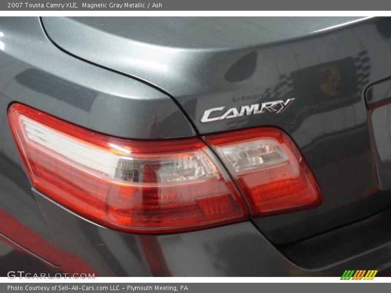 Magnetic Gray Metallic / Ash 2007 Toyota Camry XLE