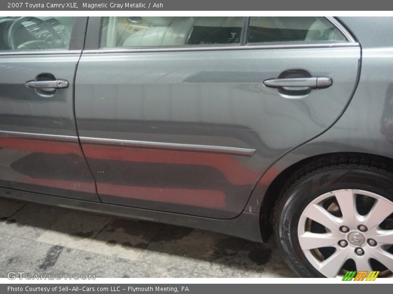 Magnetic Gray Metallic / Ash 2007 Toyota Camry XLE