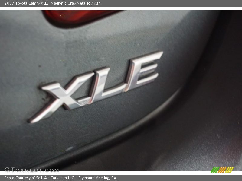 Magnetic Gray Metallic / Ash 2007 Toyota Camry XLE