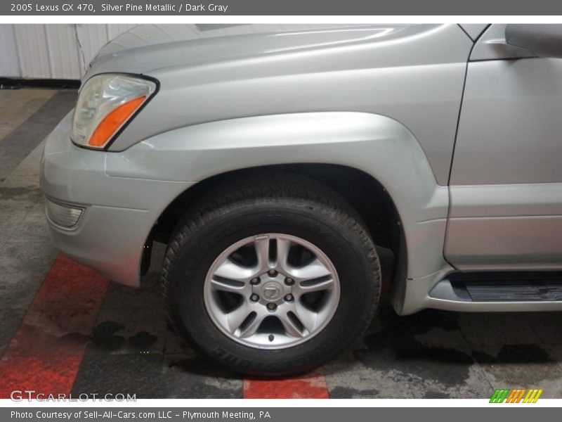 Silver Pine Metallic / Dark Gray 2005 Lexus GX 470
