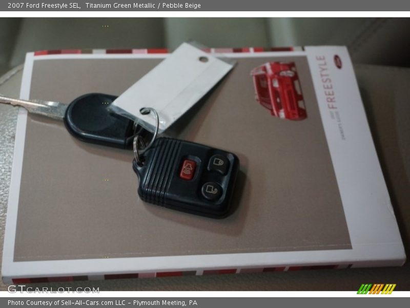 Titanium Green Metallic / Pebble Beige 2007 Ford Freestyle SEL