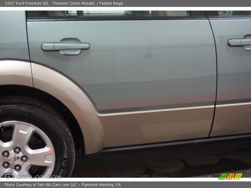 Titanium Green Metallic / Pebble Beige 2007 Ford Freestyle SEL
