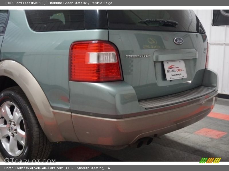 Titanium Green Metallic / Pebble Beige 2007 Ford Freestyle SEL