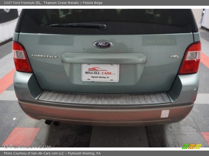 Titanium Green Metallic / Pebble Beige 2007 Ford Freestyle SEL