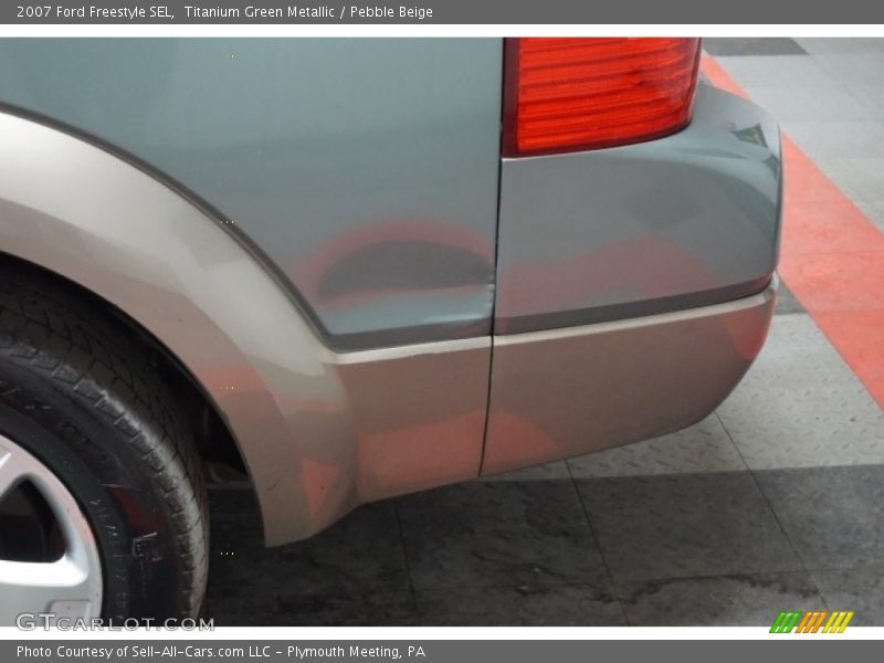Titanium Green Metallic / Pebble Beige 2007 Ford Freestyle SEL