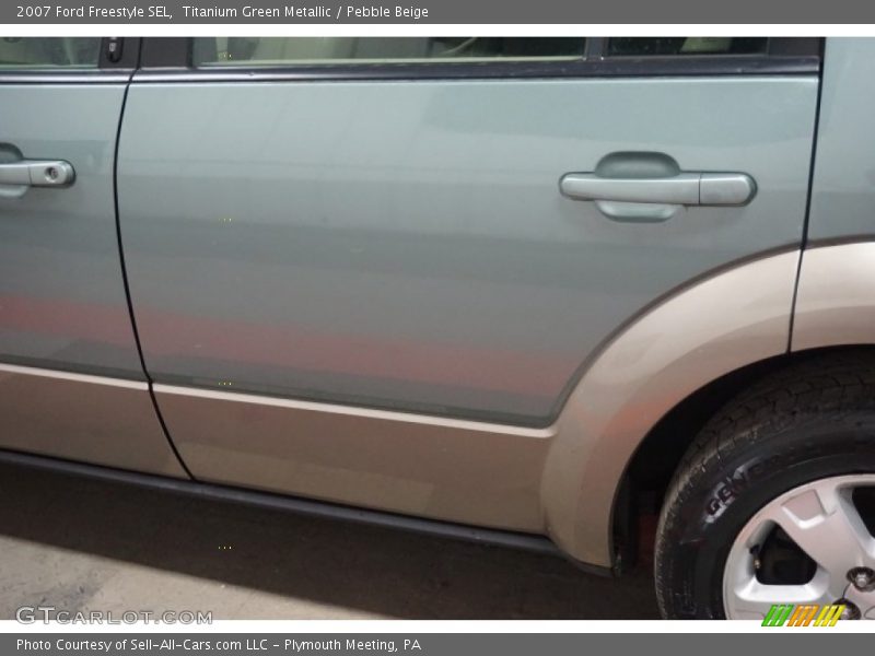 Titanium Green Metallic / Pebble Beige 2007 Ford Freestyle SEL