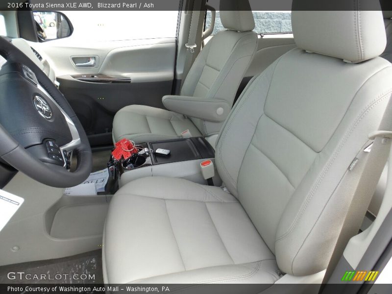 Blizzard Pearl / Ash 2016 Toyota Sienna XLE AWD