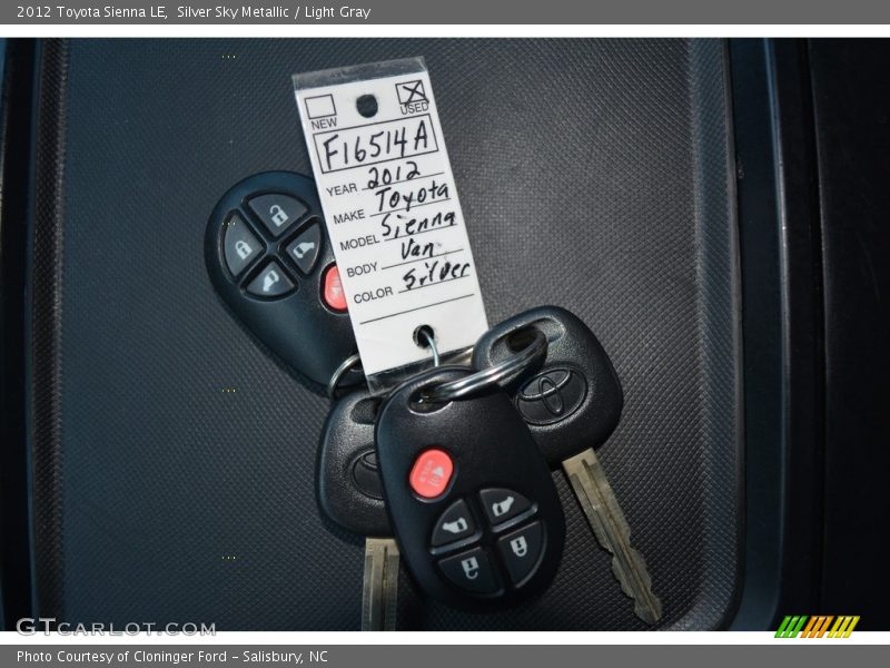 Silver Sky Metallic / Light Gray 2012 Toyota Sienna LE