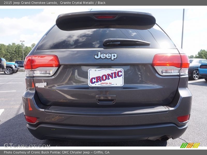 Granite Crystal Metallic / Black 2015 Jeep Grand Cherokee Laredo