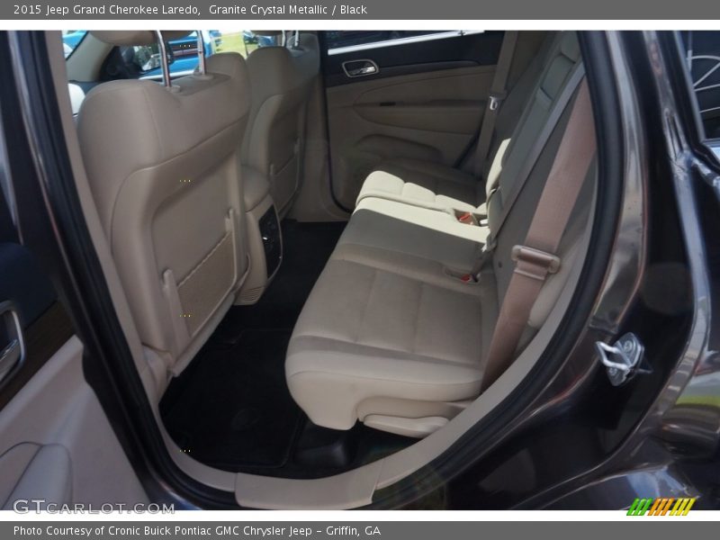 Granite Crystal Metallic / Black 2015 Jeep Grand Cherokee Laredo