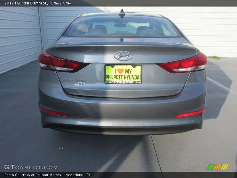 Gray / Gray 2017 Hyundai Elantra SE