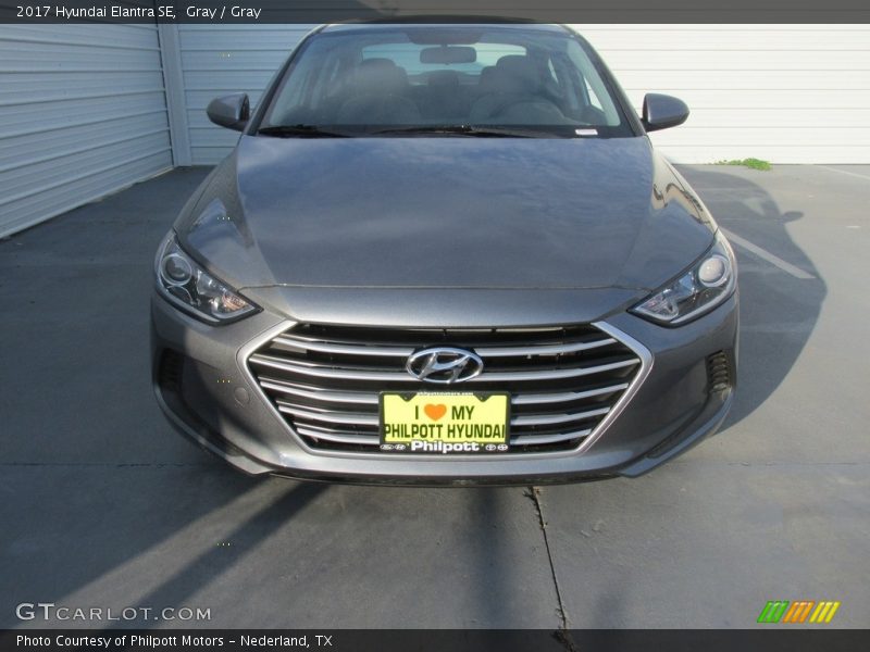 Gray / Gray 2017 Hyundai Elantra SE