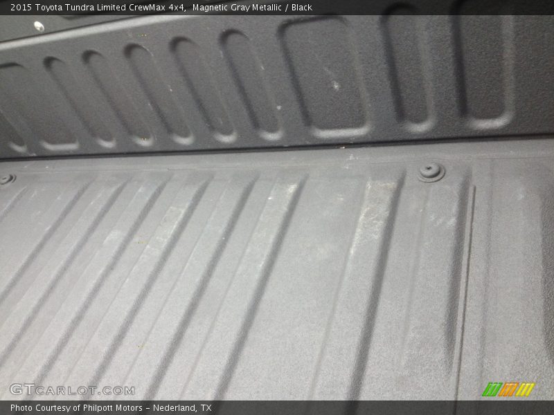 Magnetic Gray Metallic / Black 2015 Toyota Tundra Limited CrewMax 4x4