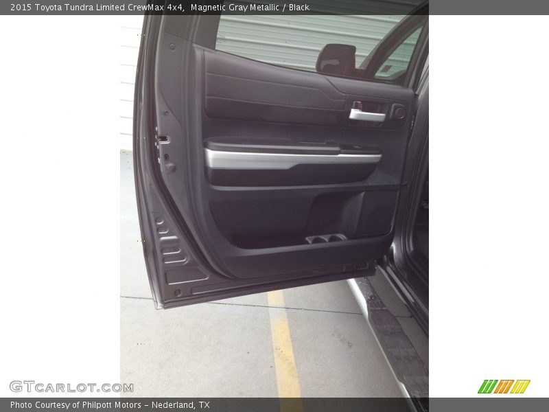 Magnetic Gray Metallic / Black 2015 Toyota Tundra Limited CrewMax 4x4