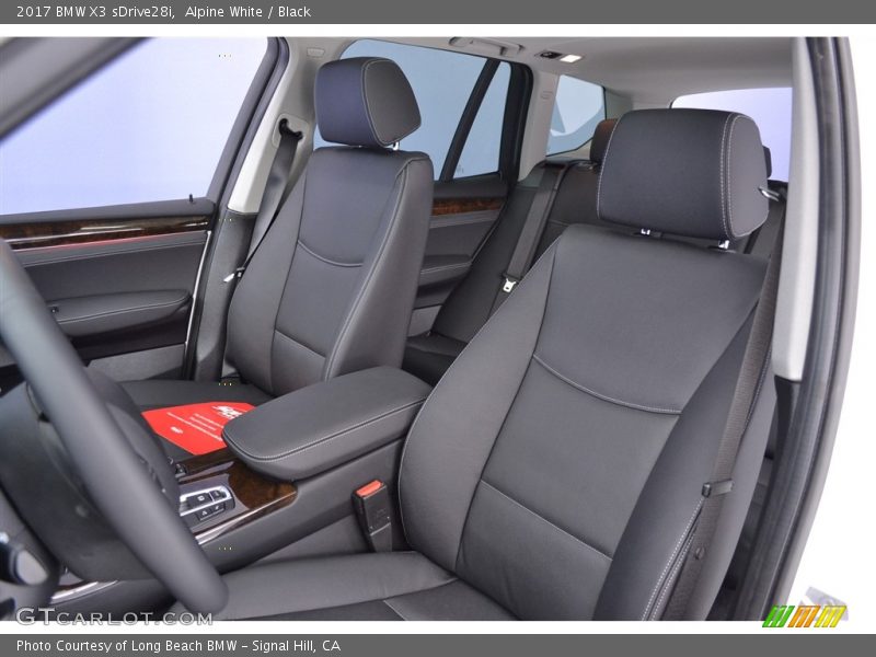 Alpine White / Black 2017 BMW X3 sDrive28i