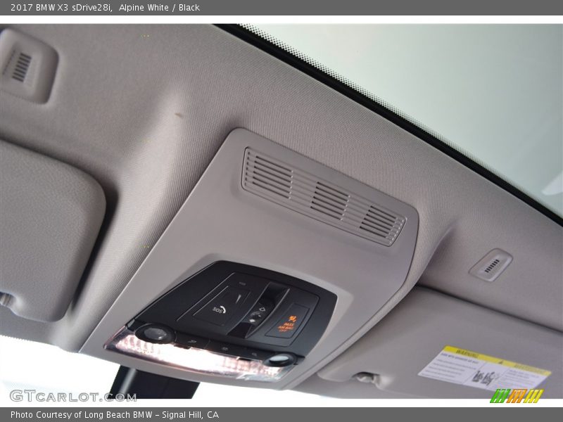 Alpine White / Black 2017 BMW X3 sDrive28i