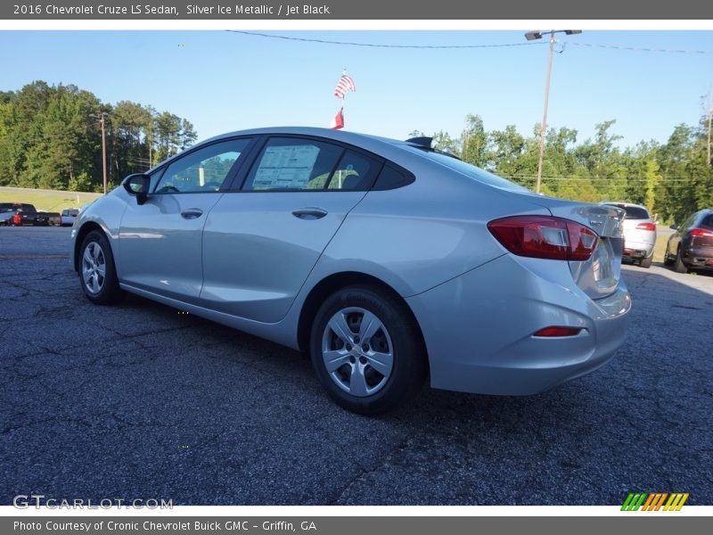 Silver Ice Metallic / Jet Black 2016 Chevrolet Cruze LS Sedan