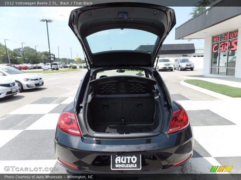 Black / Titan Black 2012 Volkswagen Beetle 2.5L
