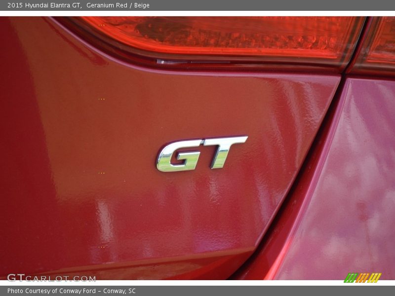 Geranium Red / Beige 2015 Hyundai Elantra GT