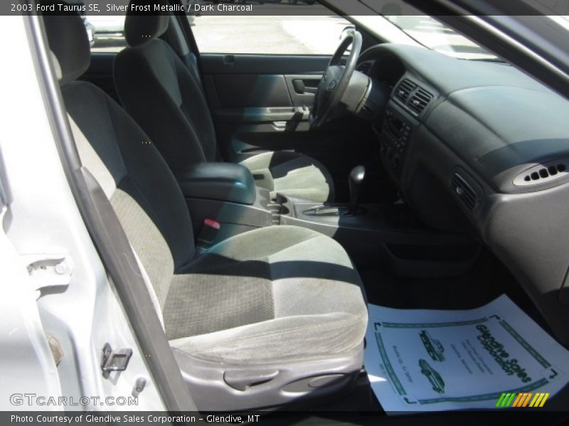 Silver Frost Metallic / Dark Charcoal 2003 Ford Taurus SE