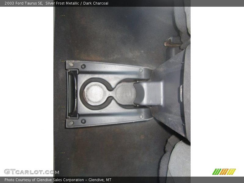 Silver Frost Metallic / Dark Charcoal 2003 Ford Taurus SE