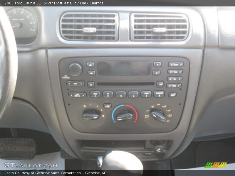 Silver Frost Metallic / Dark Charcoal 2003 Ford Taurus SE