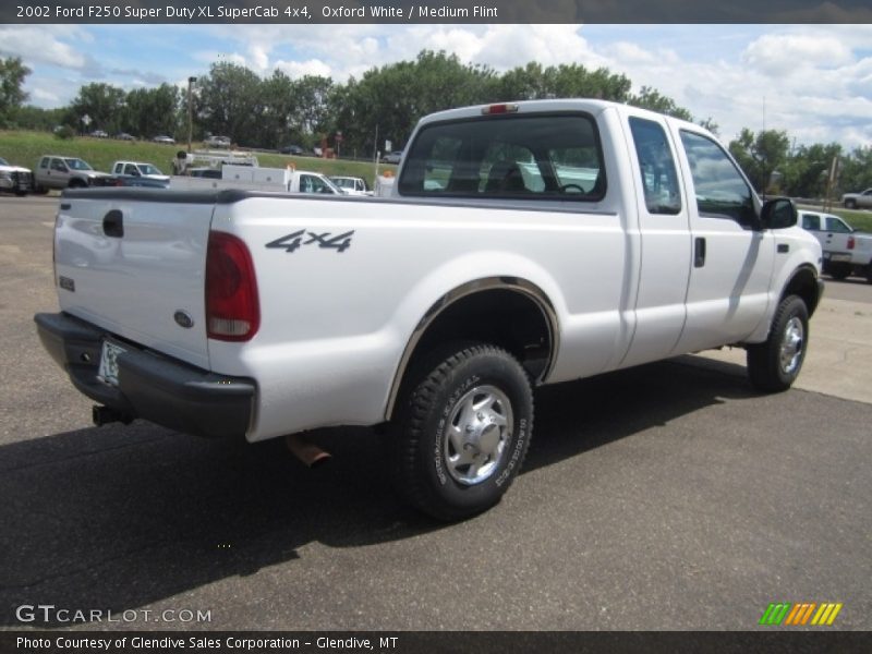 Oxford White / Medium Flint 2002 Ford F250 Super Duty XL SuperCab 4x4