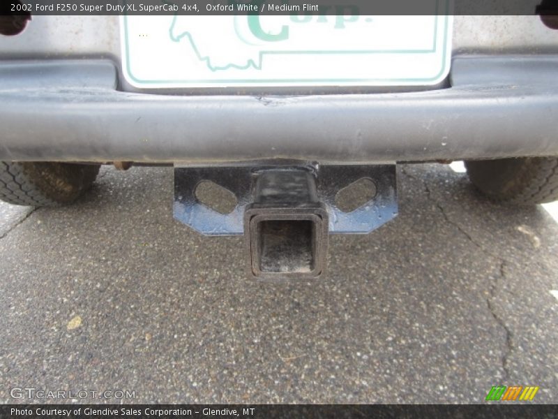 Oxford White / Medium Flint 2002 Ford F250 Super Duty XL SuperCab 4x4