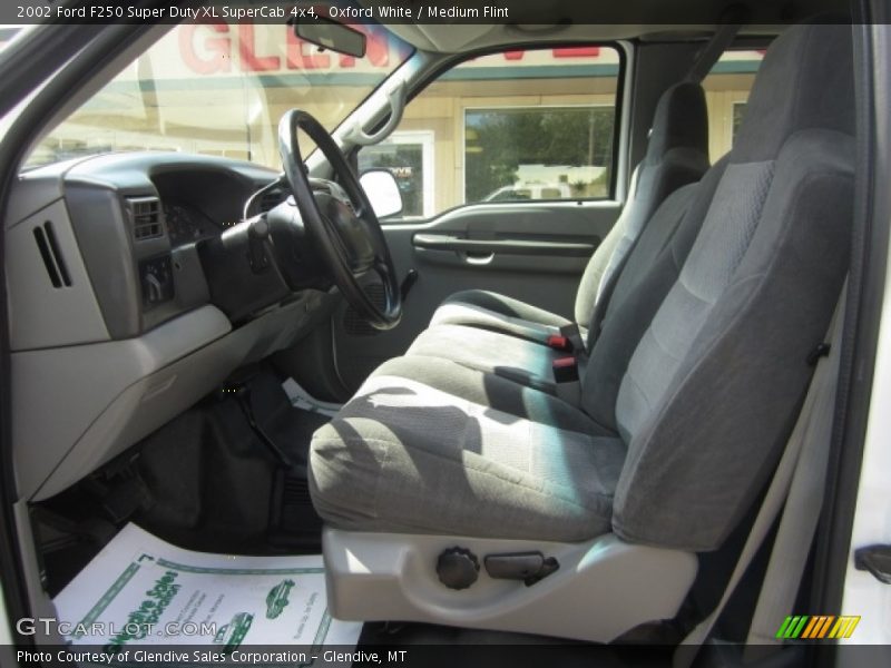 Oxford White / Medium Flint 2002 Ford F250 Super Duty XL SuperCab 4x4