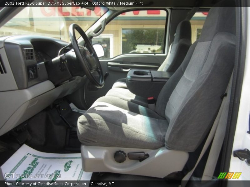 Oxford White / Medium Flint 2002 Ford F250 Super Duty XL SuperCab 4x4