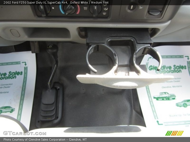 Oxford White / Medium Flint 2002 Ford F250 Super Duty XL SuperCab 4x4