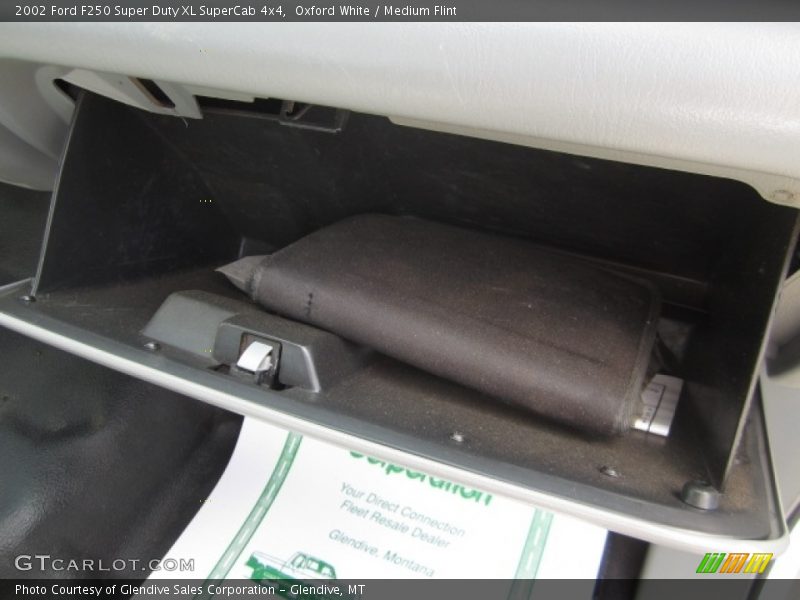 Oxford White / Medium Flint 2002 Ford F250 Super Duty XL SuperCab 4x4