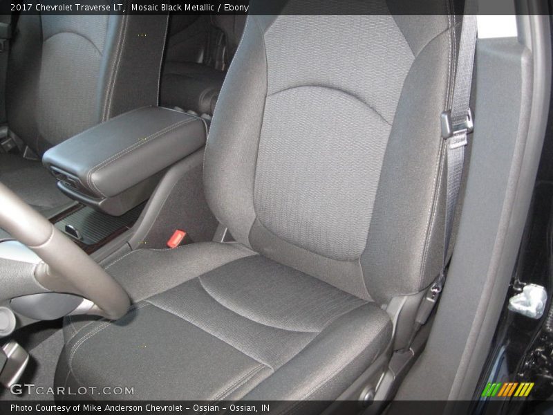 Mosaic Black Metallic / Ebony 2017 Chevrolet Traverse LT