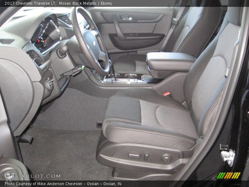 Mosaic Black Metallic / Ebony 2017 Chevrolet Traverse LT