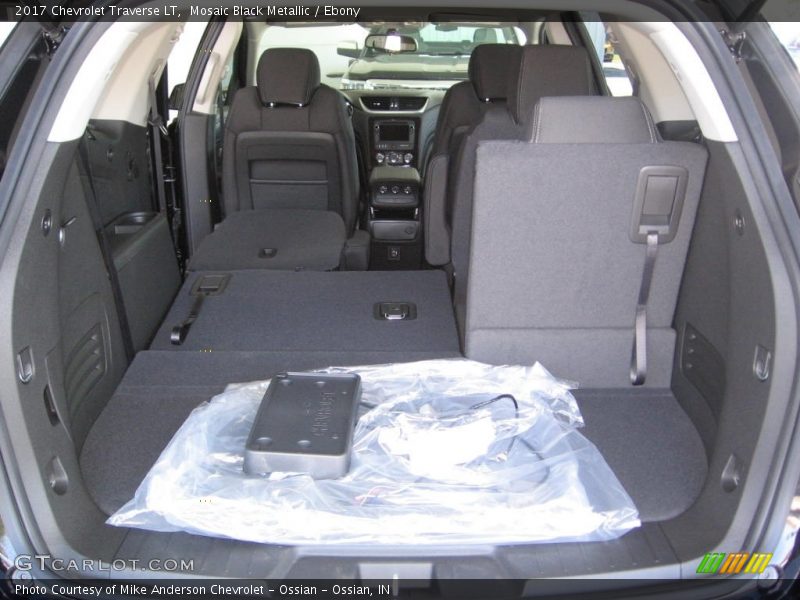 Mosaic Black Metallic / Ebony 2017 Chevrolet Traverse LT
