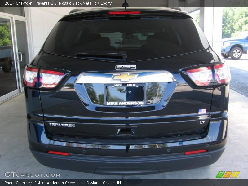 Mosaic Black Metallic / Ebony 2017 Chevrolet Traverse LT