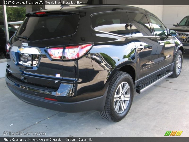 Mosaic Black Metallic / Ebony 2017 Chevrolet Traverse LT