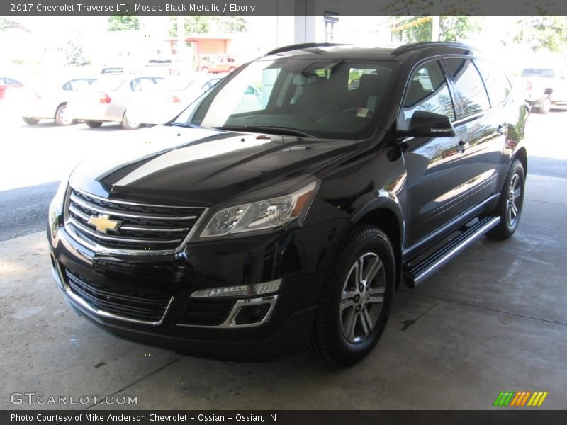 Mosaic Black Metallic / Ebony 2017 Chevrolet Traverse LT