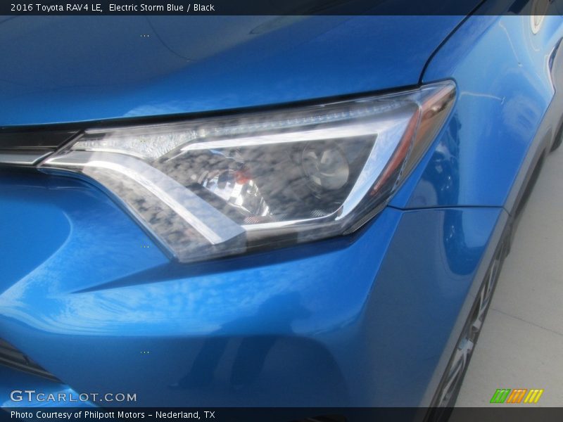 Electric Storm Blue / Black 2016 Toyota RAV4 LE