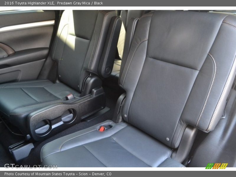 Predawn Gray Mica / Black 2016 Toyota Highlander XLE