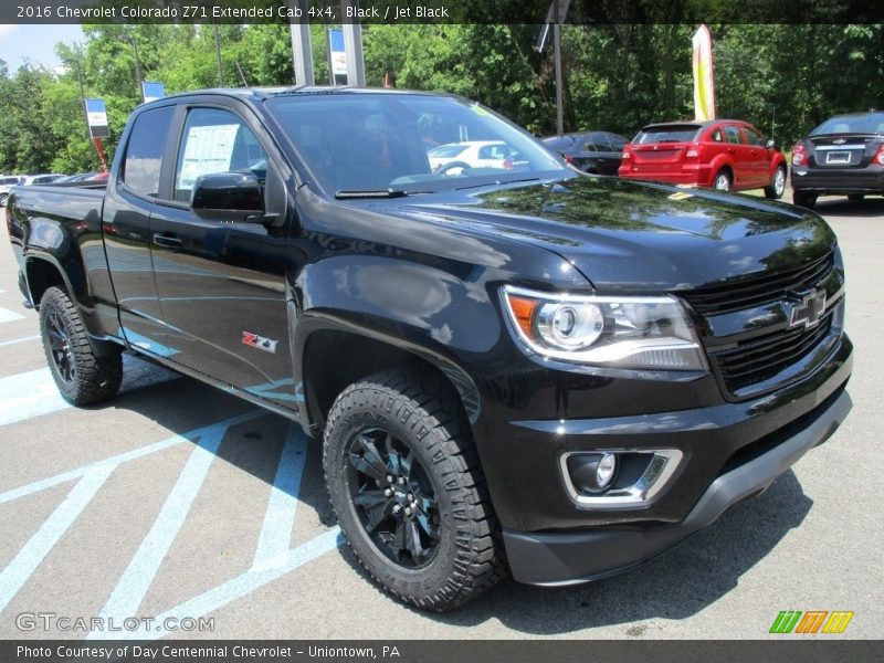 Front 3/4 View of 2016 Colorado Z71 Extended Cab 4x4