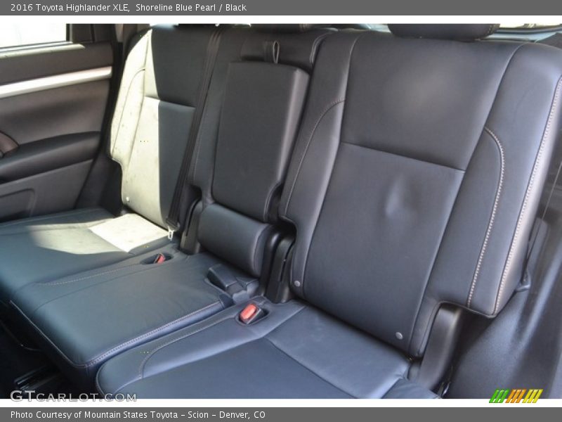 Shoreline Blue Pearl / Black 2016 Toyota Highlander XLE