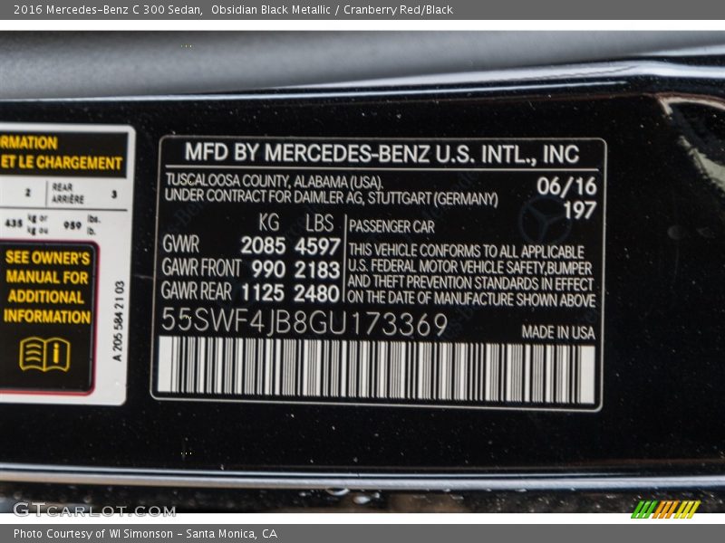 Obsidian Black Metallic / Cranberry Red/Black 2016 Mercedes-Benz C 300 Sedan