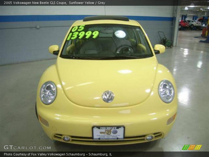 Sunflower Yellow / Grey 2005 Volkswagen New Beetle GLS Coupe