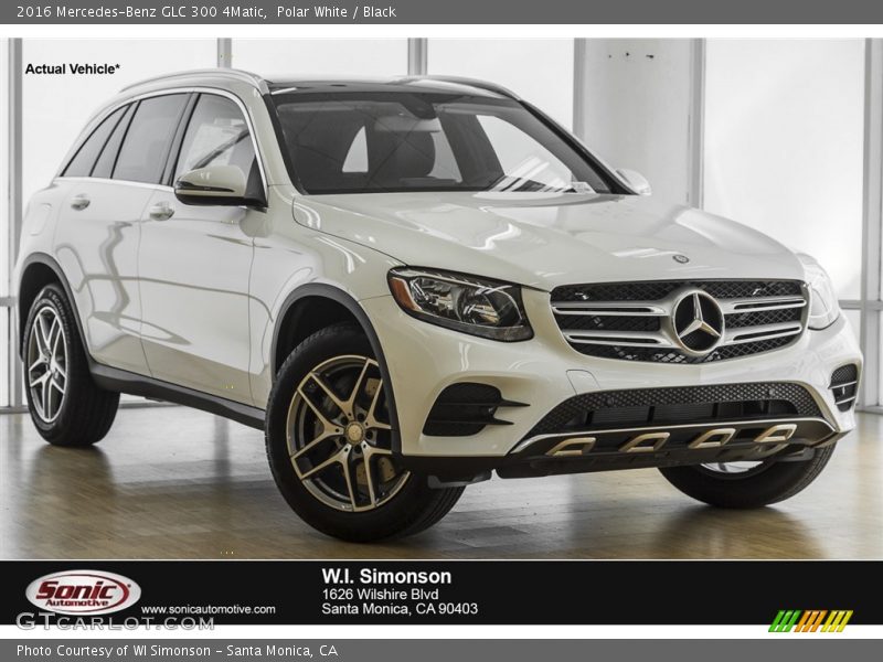 Polar White / Black 2016 Mercedes-Benz GLC 300 4Matic