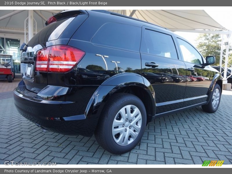 Pitch Black / Black/Light Frost Beige 2016 Dodge Journey SE