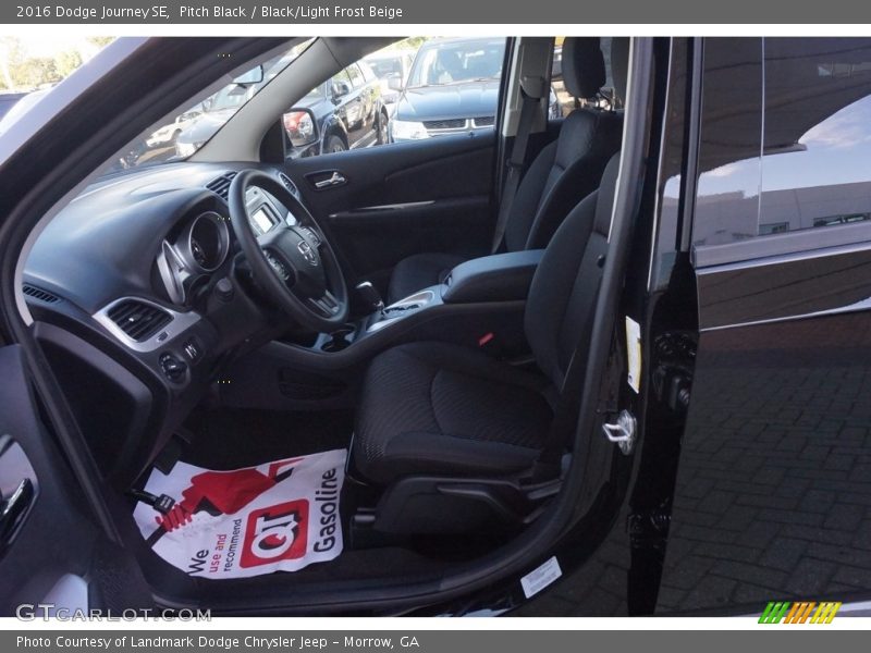 Pitch Black / Black/Light Frost Beige 2016 Dodge Journey SE