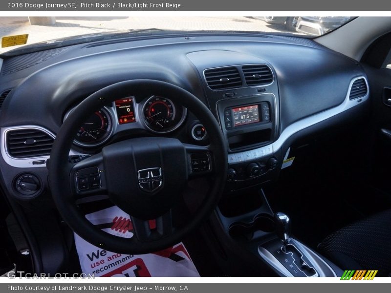 Pitch Black / Black/Light Frost Beige 2016 Dodge Journey SE